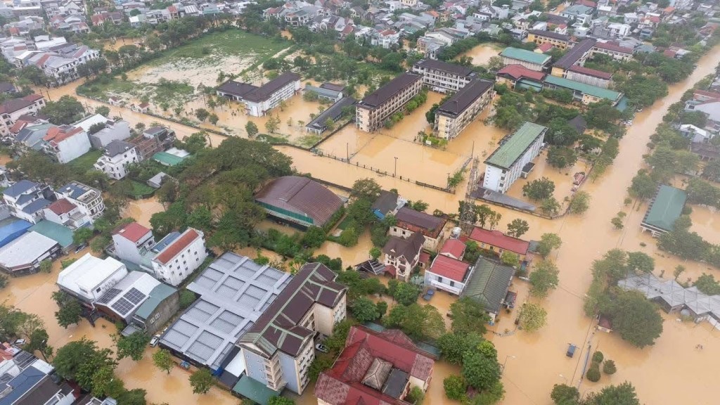 hue_lu lut hue_hue ngap lut_thientai_luluthue_phat giao hue15.jpg